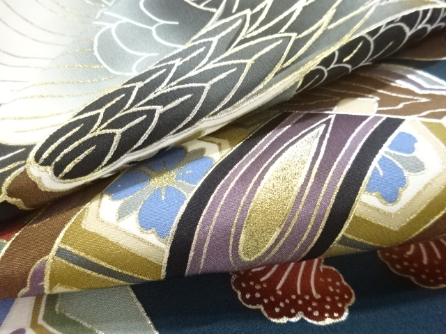  鷹に宝尽くし模様紋付男児着物(内袖・長襦袢付き)